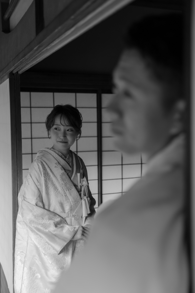 そっと見つめるその先に