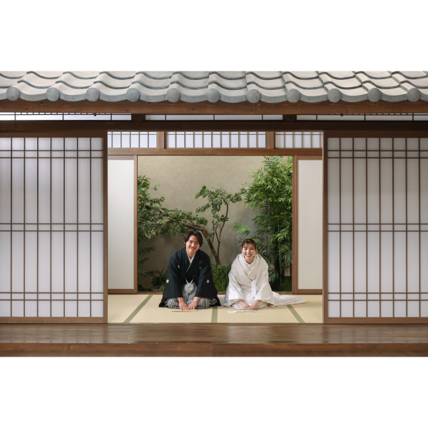 家屋からお出迎え