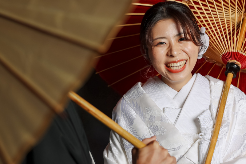 クシャッと笑う素敵な新婦様