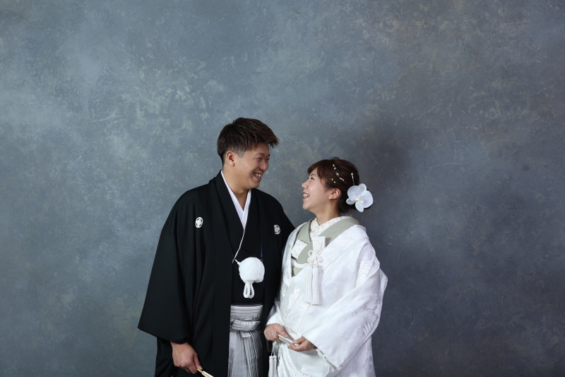 シャビーシックな背景からスタート!