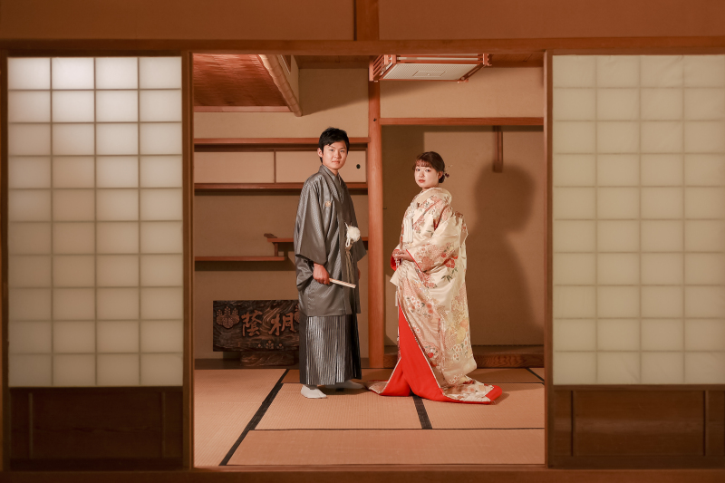 日本家屋の中で