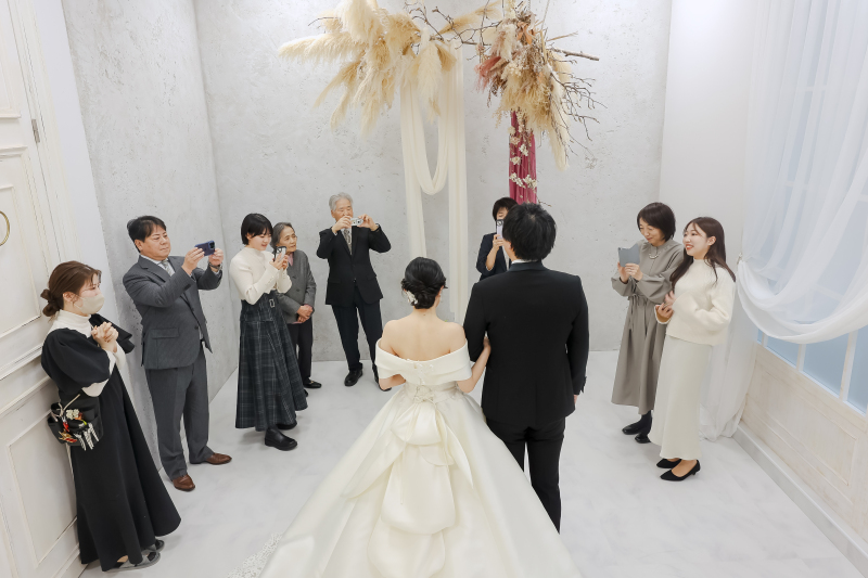 祝福のムード満開の撮影なんです