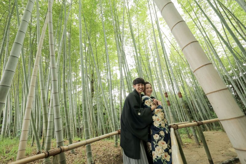 竹林に包まれて