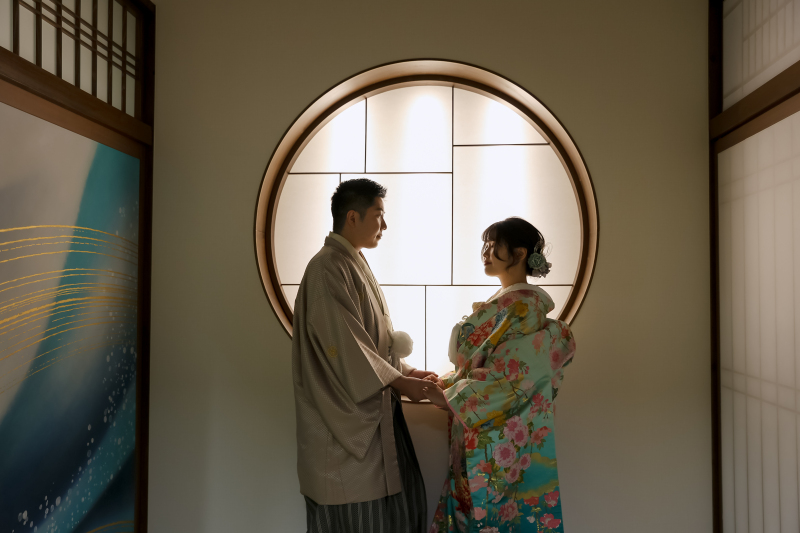 光に照らされて