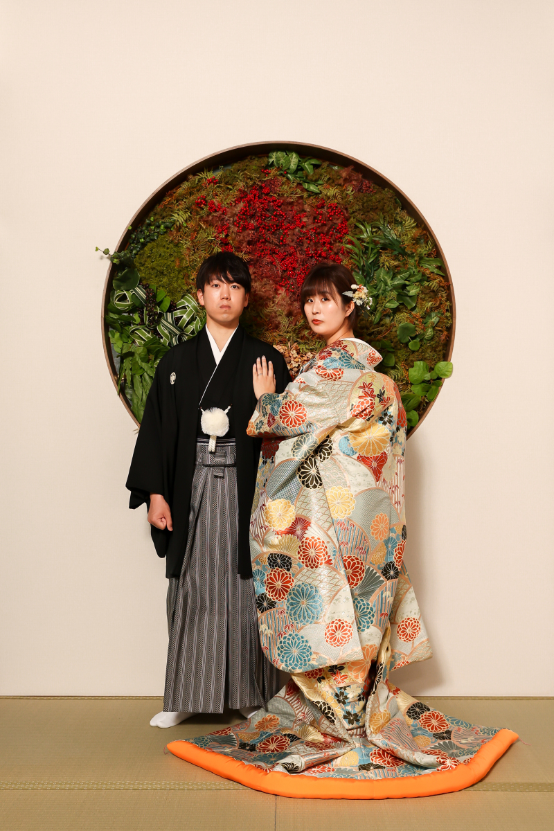 雰囲気を変えて色打掛へ