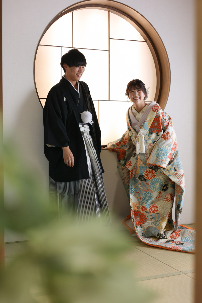 笑顔の右に出る写真なし