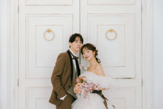 口コミ評価の高い人気スタジオでドレス&和装撮影が叶うお得なプラン♪ 自然溢れる屋内和装庭園&一番人気のスタジオでの撮影!