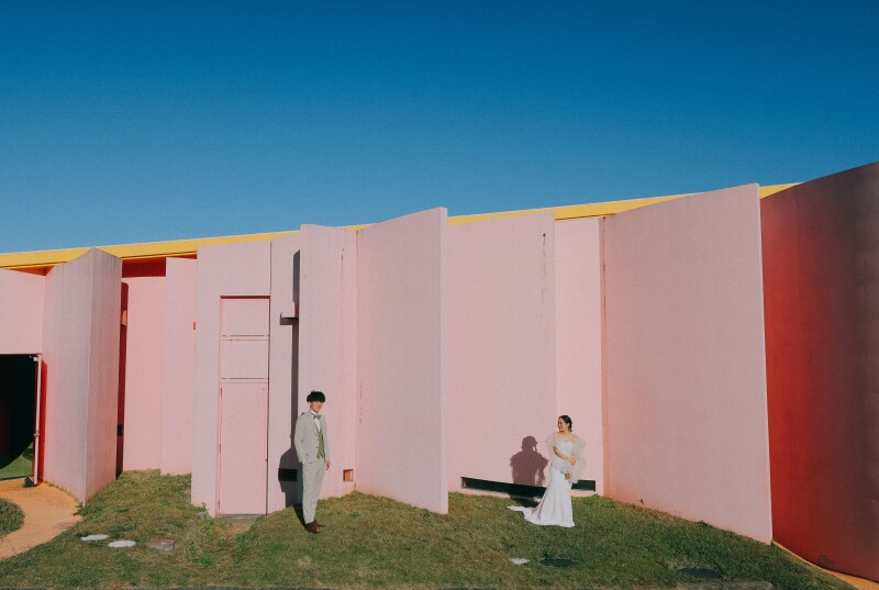 【おしゃれで人気スポット♪】養老天命反転地ドレスロケーションプラン♪出張料、全カットデータ込み!様々なバリエーションが叶う!