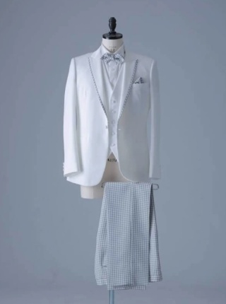 白・グレーチェックライン