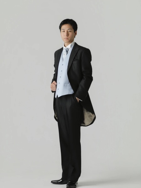 ブラック燕尾　水色ベスト