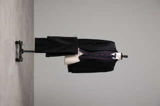 ブラックストライプタイドット