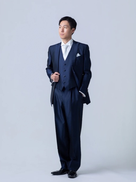 ダークネイビーストライプ　シルバータイ