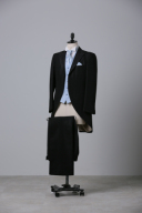 ブラック燕尾　水色ベスト