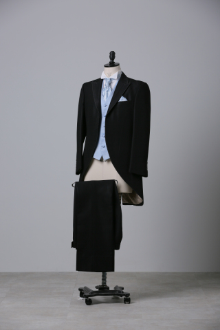 ブラック燕尾　水色ベスト