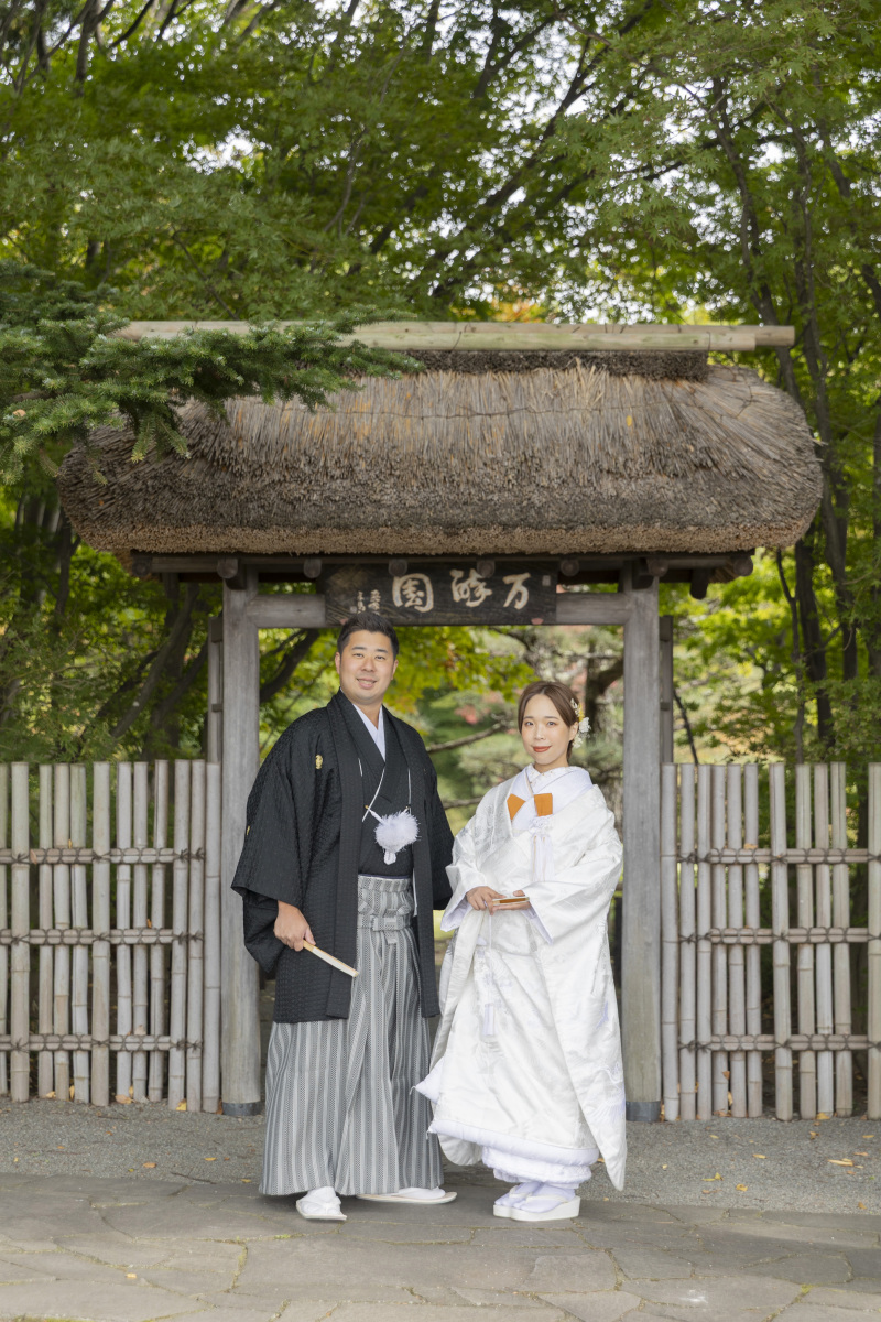 かっちり立ち姿も