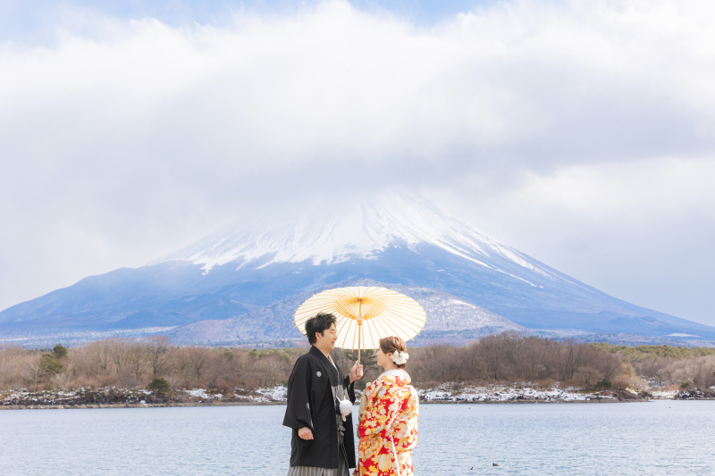 富士山と一緒にウエディングフォト【和装周遊ロケーション】
