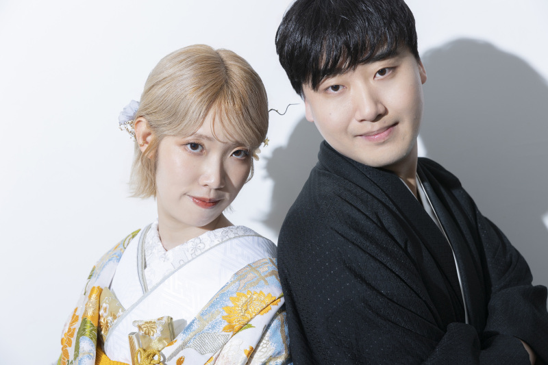 色打掛と紋付袴、凛とした佇まい