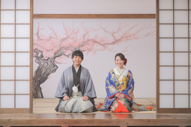 立ち姿や正座のお写真も