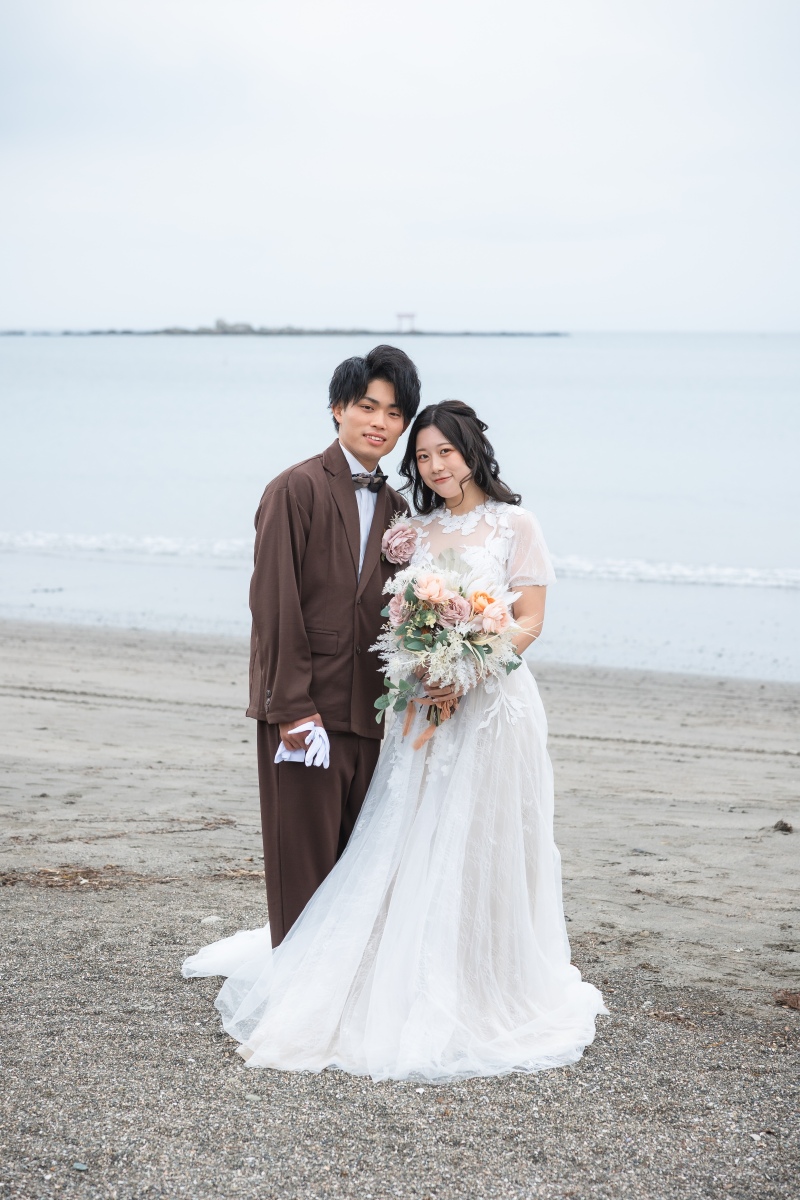 まずはかっちりしたポージングで