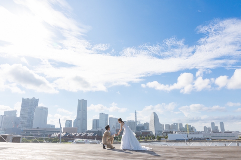 晴天の青空とみなとみらい【大桟橋ロケーション】