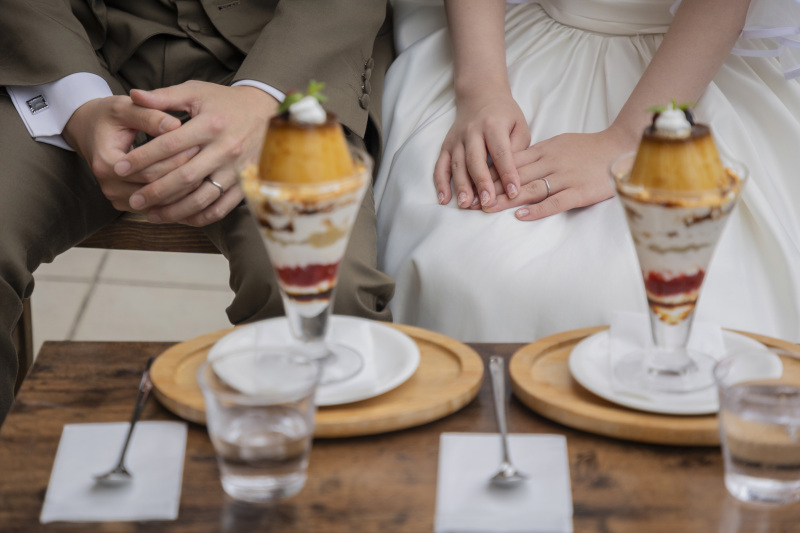 美味しそうなパフェを食べながら〜