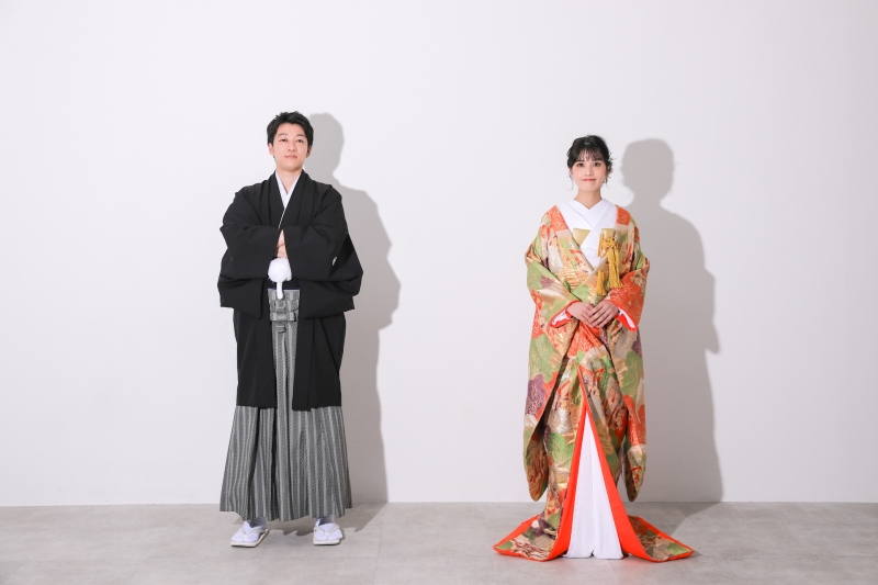 シンプルに白背景で!