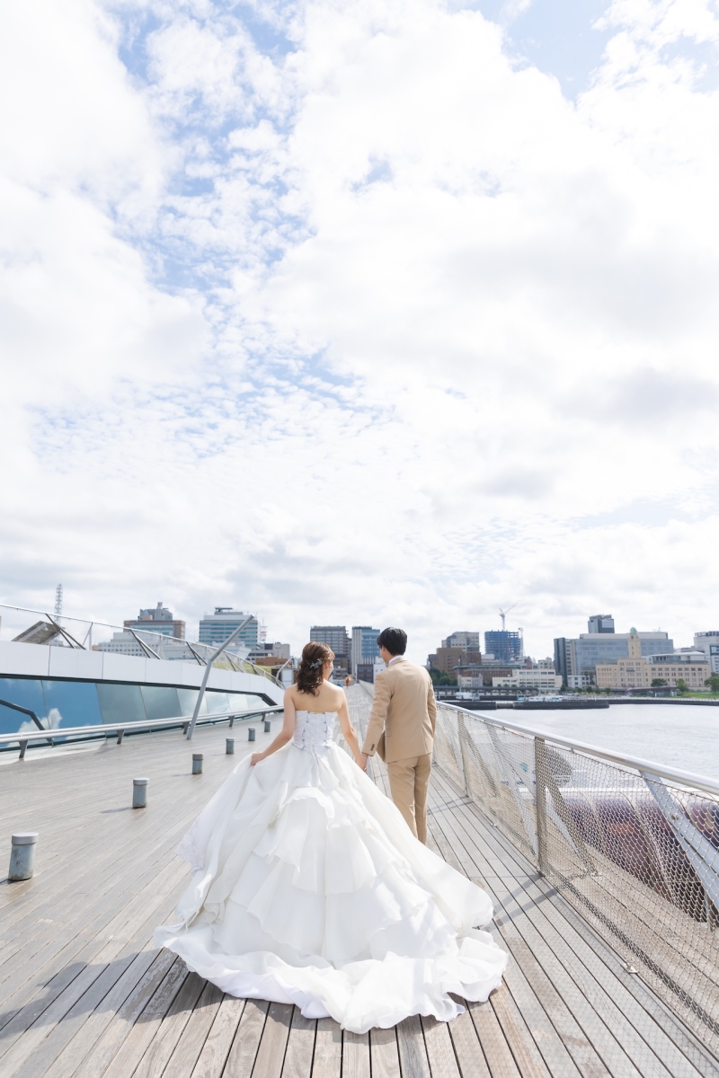 後ろ姿もしっかりと