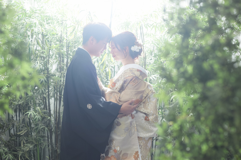 竹林に囲まれて