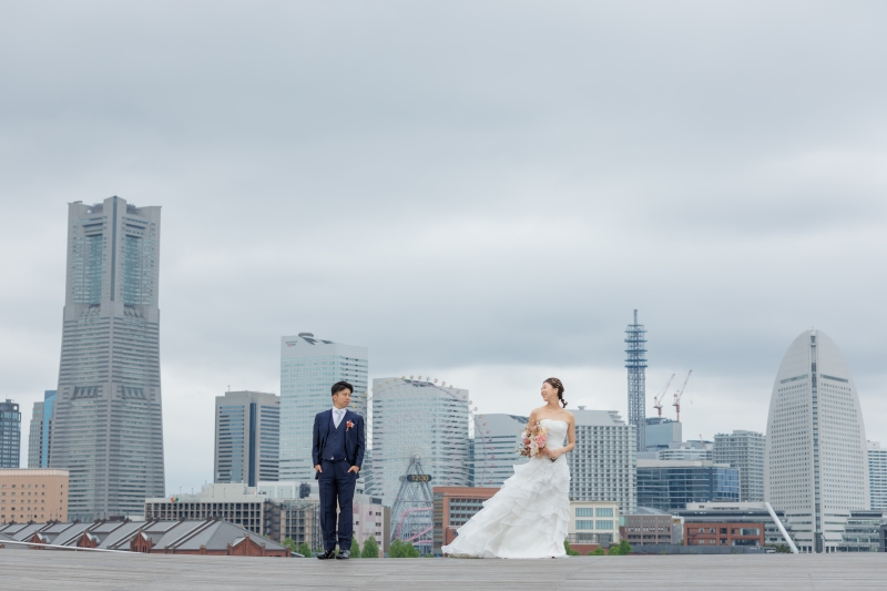 みなとみらいの風景を背に!