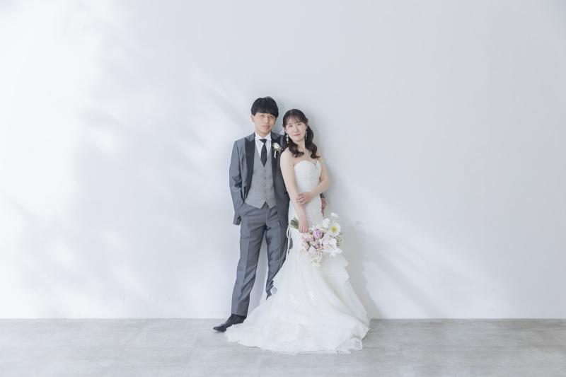 壁に映る影とともに