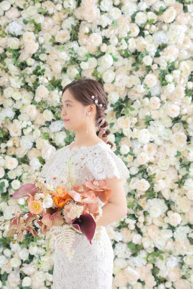 みなとみらいだと白薔薇！