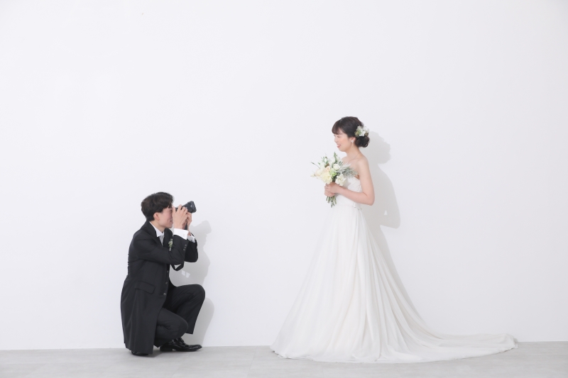 続いてはご新郎様のカメラと一緒に！！