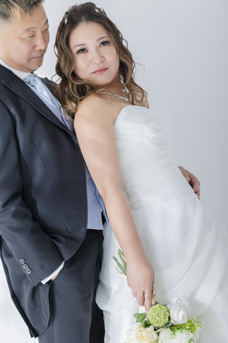 寄り添う二人のポートレート