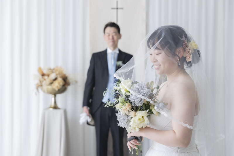ベール越しに見つめる静かな時間
