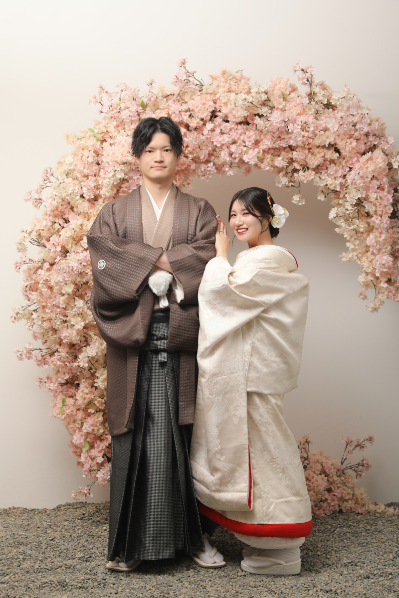 まずは可愛い桜のアーチ！