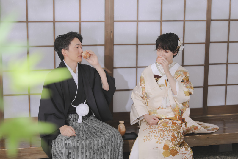 お二人で飲んで