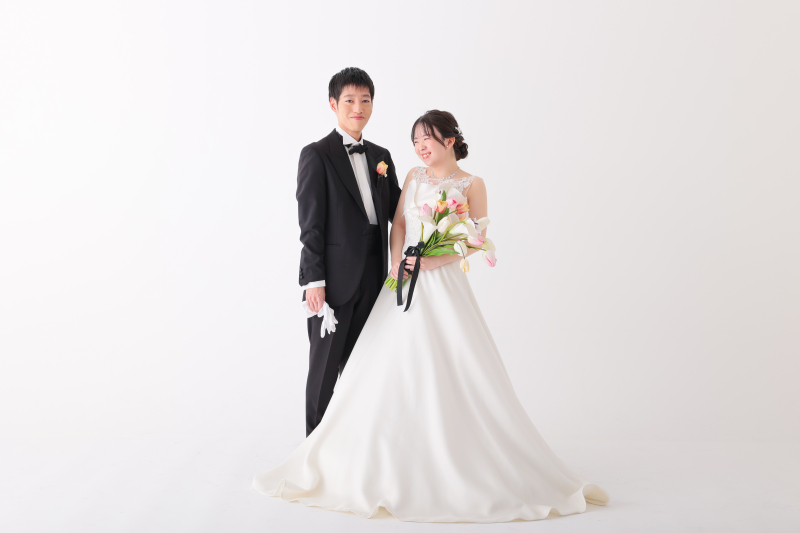 シンプルな白背景で