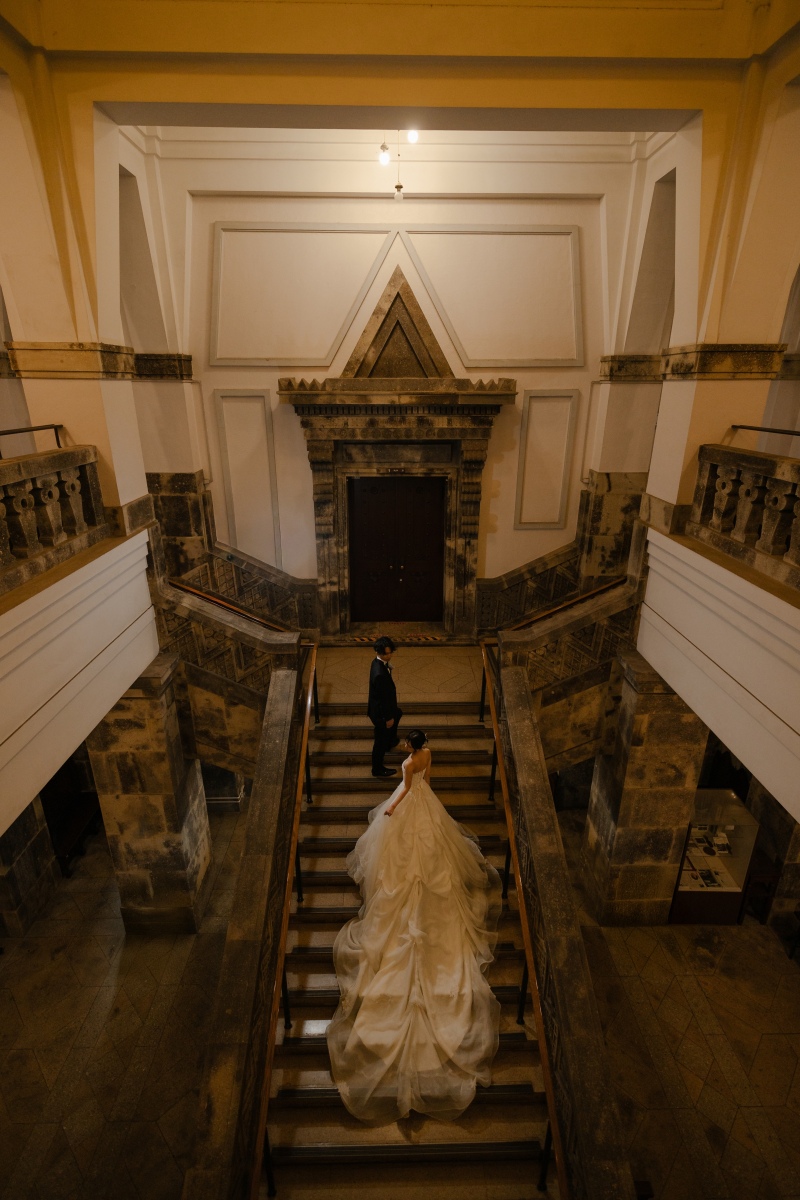 長いトレーンを生かして。