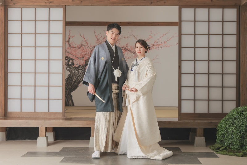 和装ならではの和室で