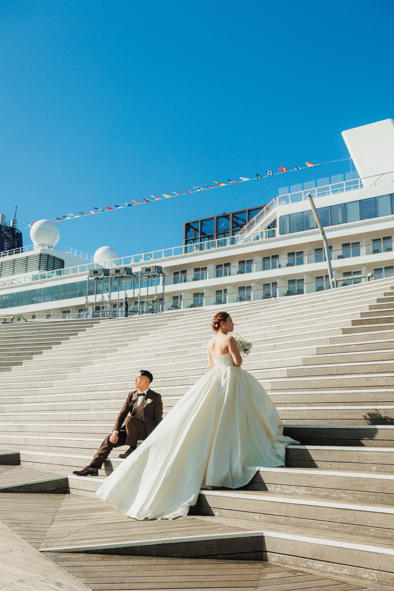 階段・青空・船