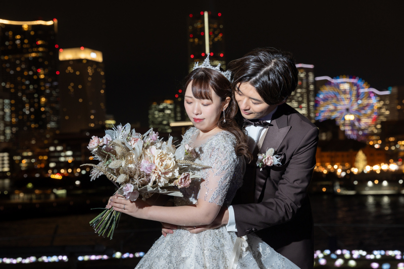 キラキラドレスと