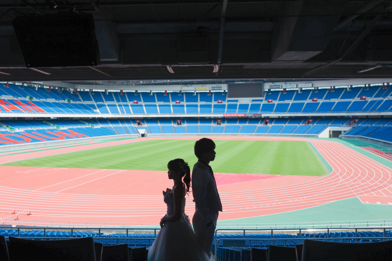 スタジアムでシルエット