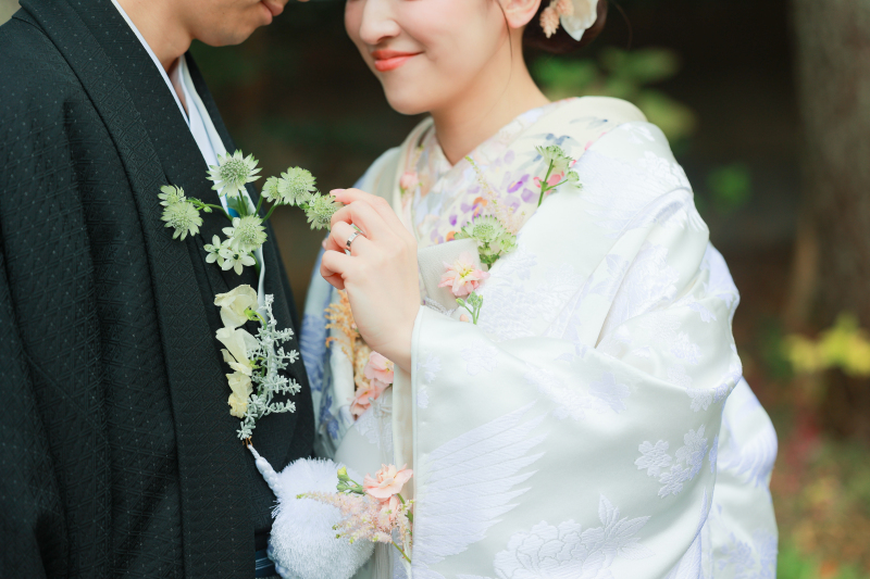 生花を胸に携えて