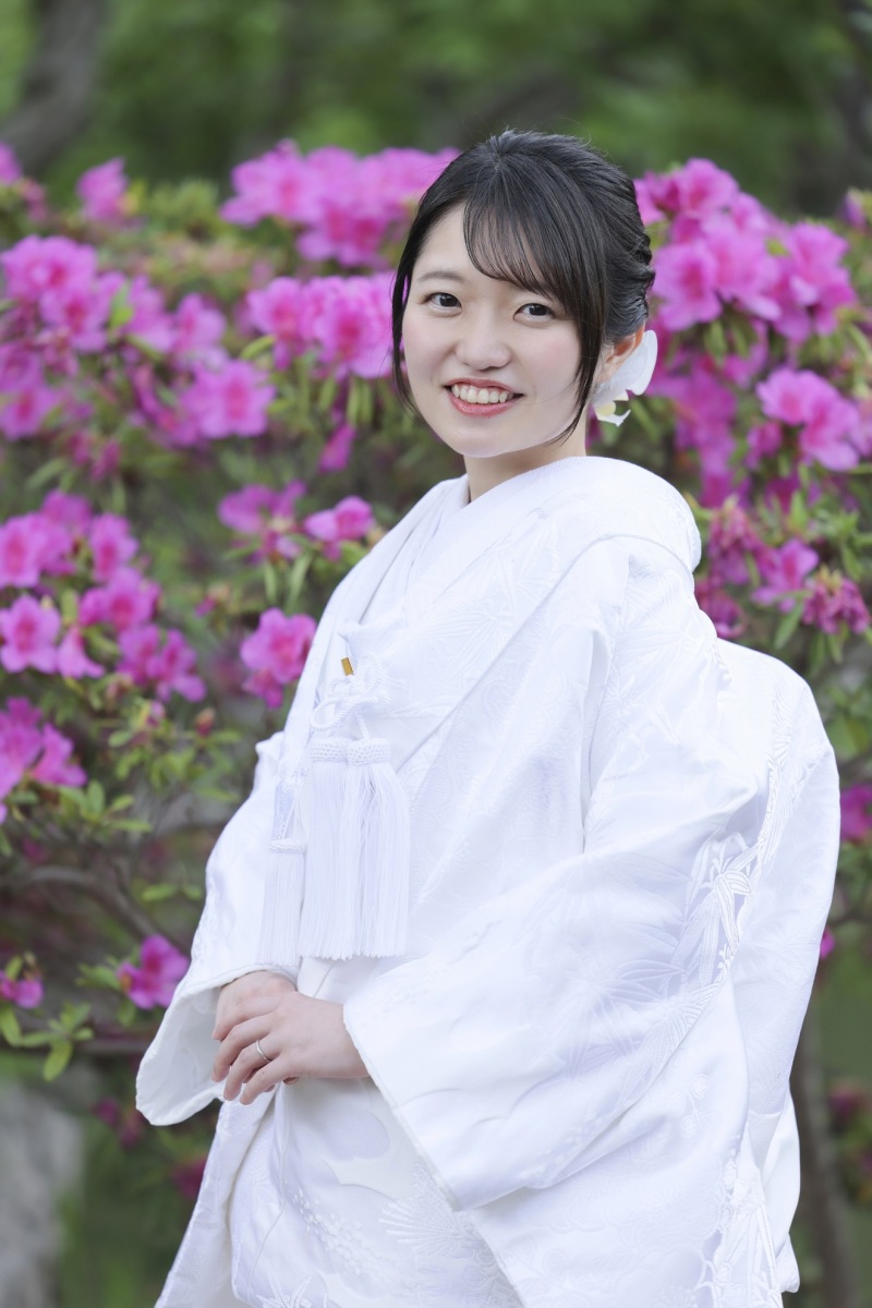 お花の前でお淑やかショットも