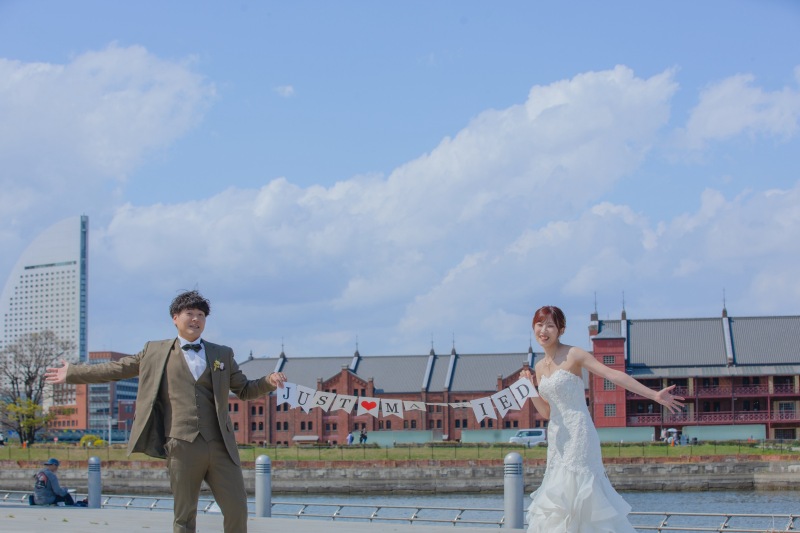 最初は赤れんが前で!