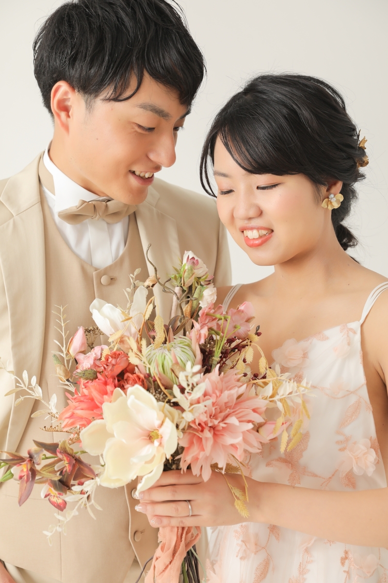 シンプル白背景でも