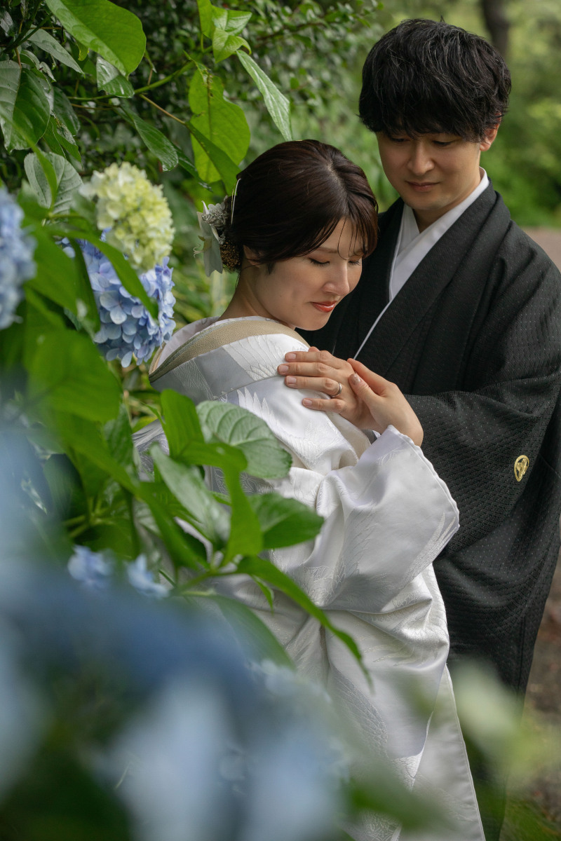 紫陽花を前ボケに