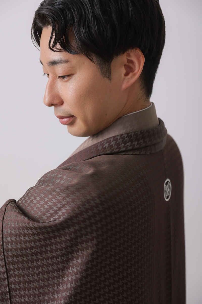 凛とした視線を送るご新郎様の横顔