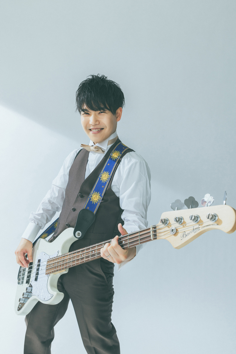 ベースと一緒に