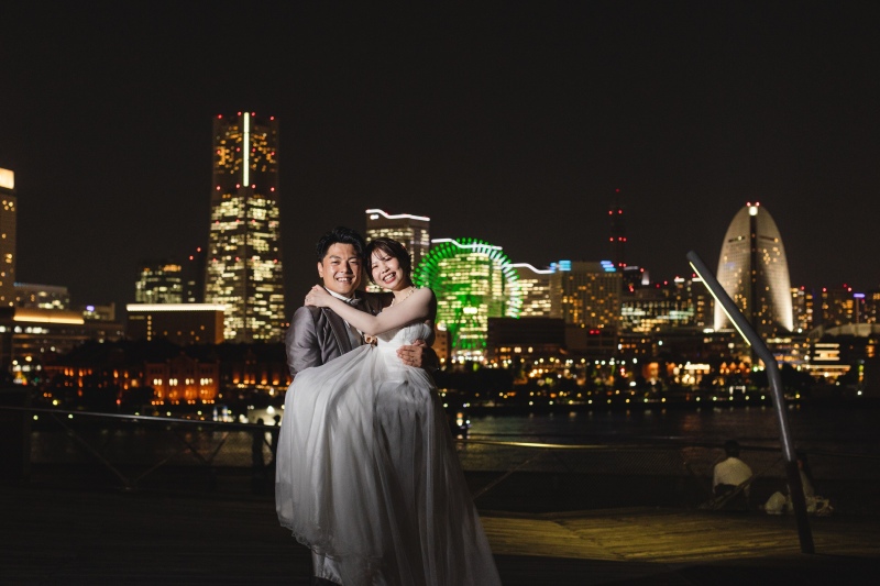 最後はみなとみらいをバックにお姫様だっこ！